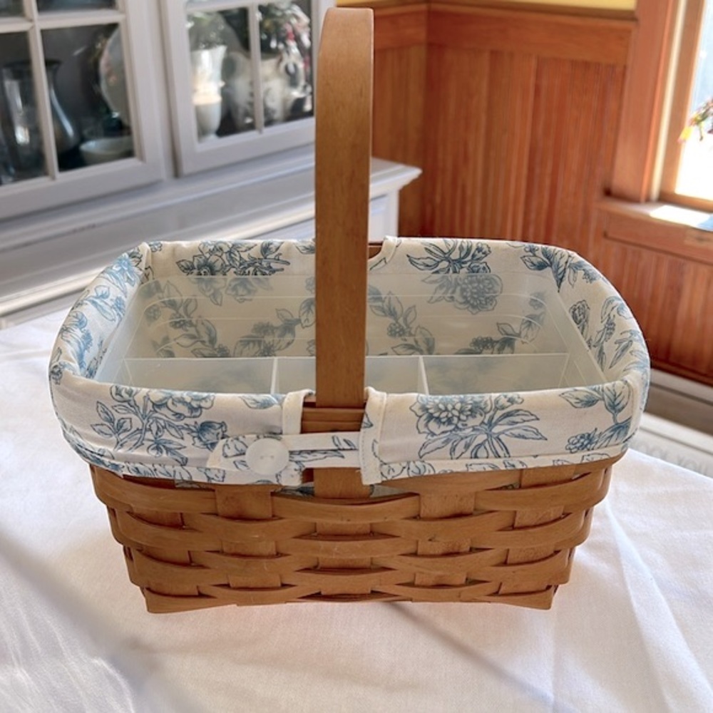 Longaberger 2001 Spring Basket with Liner
